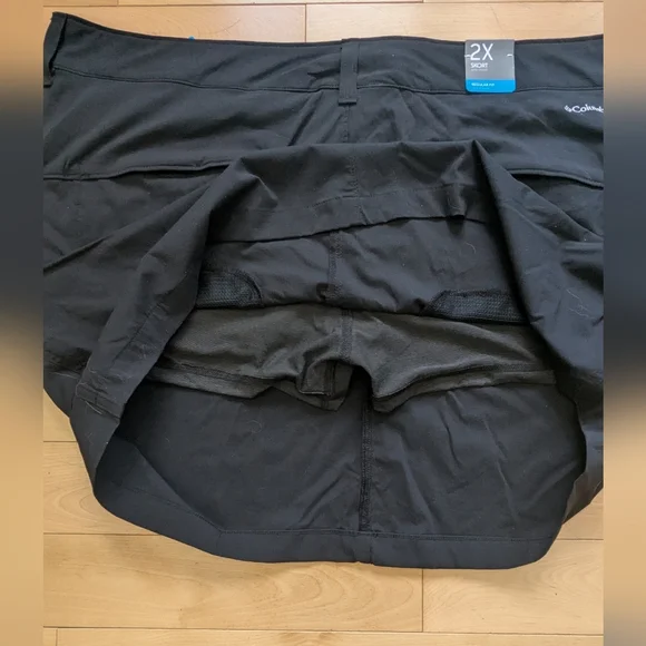 NWT - Columbia Women's Black Skort - Picture 6 of 7